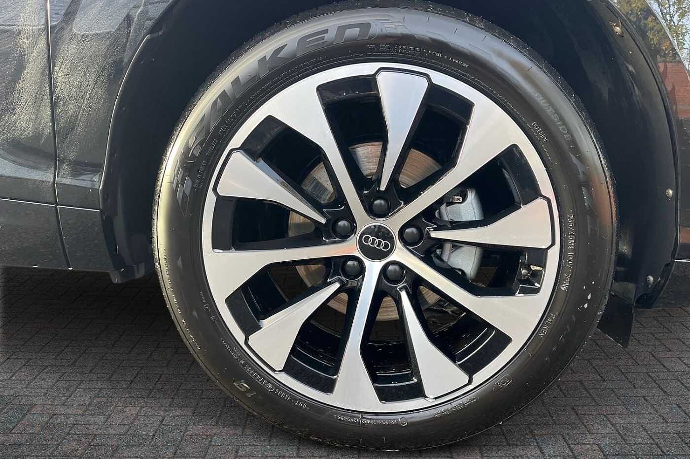 Used Audi Q3 2025 for sale - 76500917: Photo 5