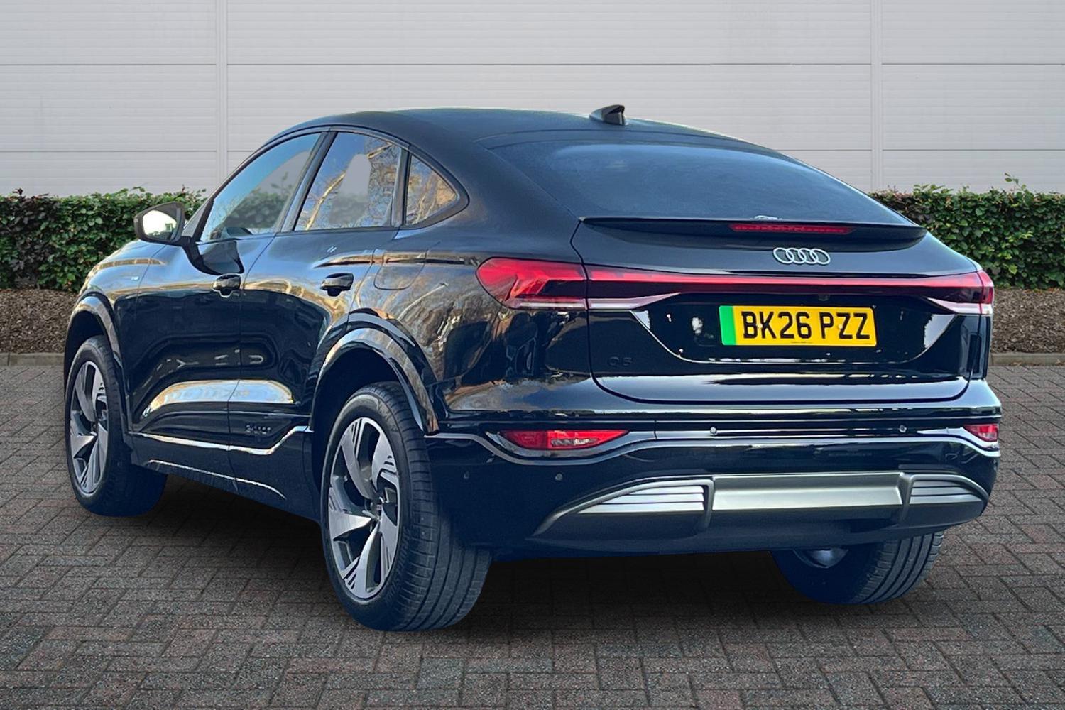 Used Audi Q6 e-tron 2026 for sale - 77941476: Photo 2