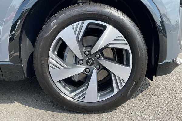 Used Audi Q6 e-tron 2025 for sale - 74295311: Photo 5
