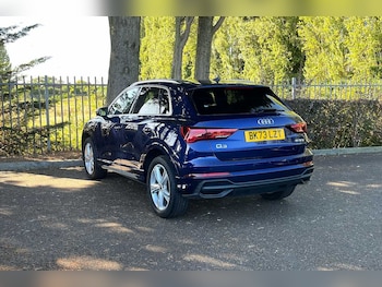 Used Audi Q3 2023 for sale - 76003139: Photo 3