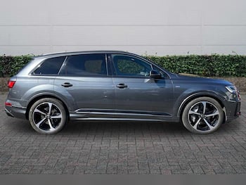 Used Audi Q7 2023 for sale - 79678169: Photo