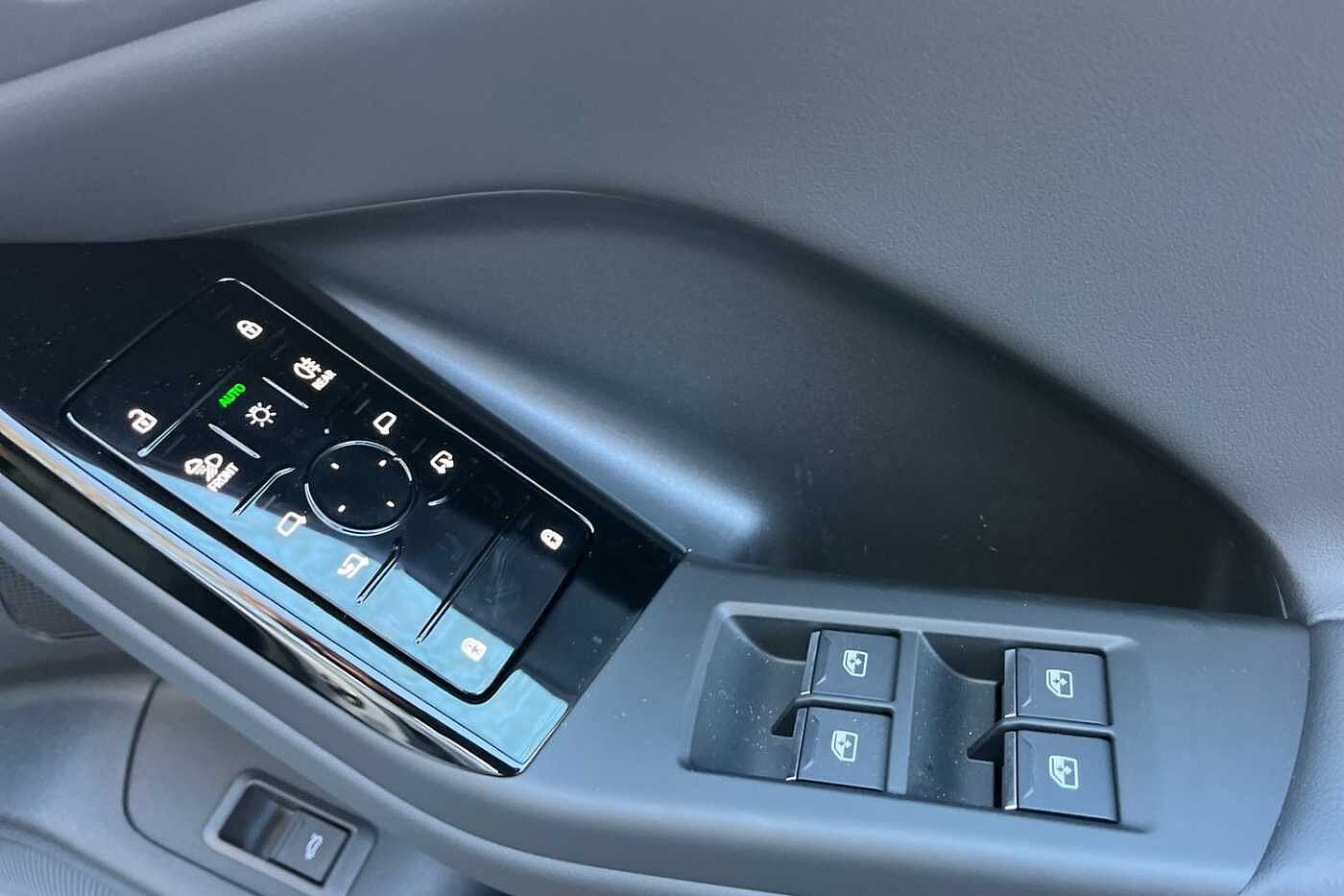 Used Audi Q6 e-tron 2025 for sale - 76888302: Photo 13