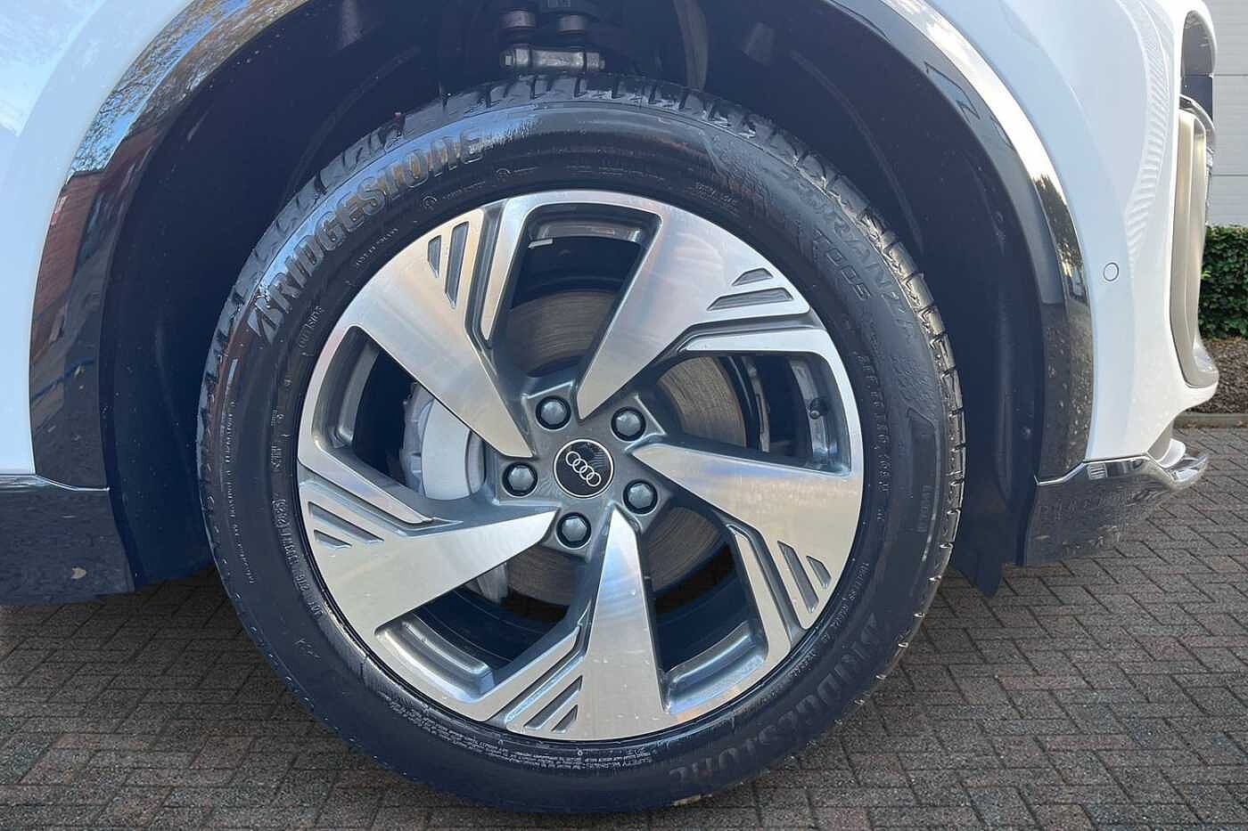 Used Audi Q6 e-tron 2025 for sale - 76888302: Photo 5