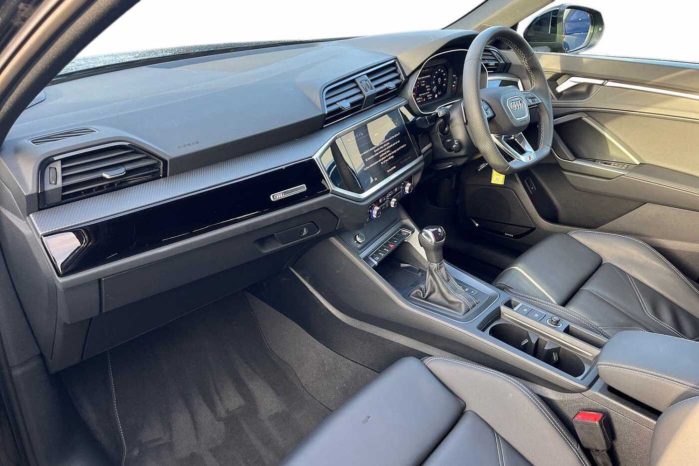 Used Audi Q3 2024 for sale - 77442156: Photo 2