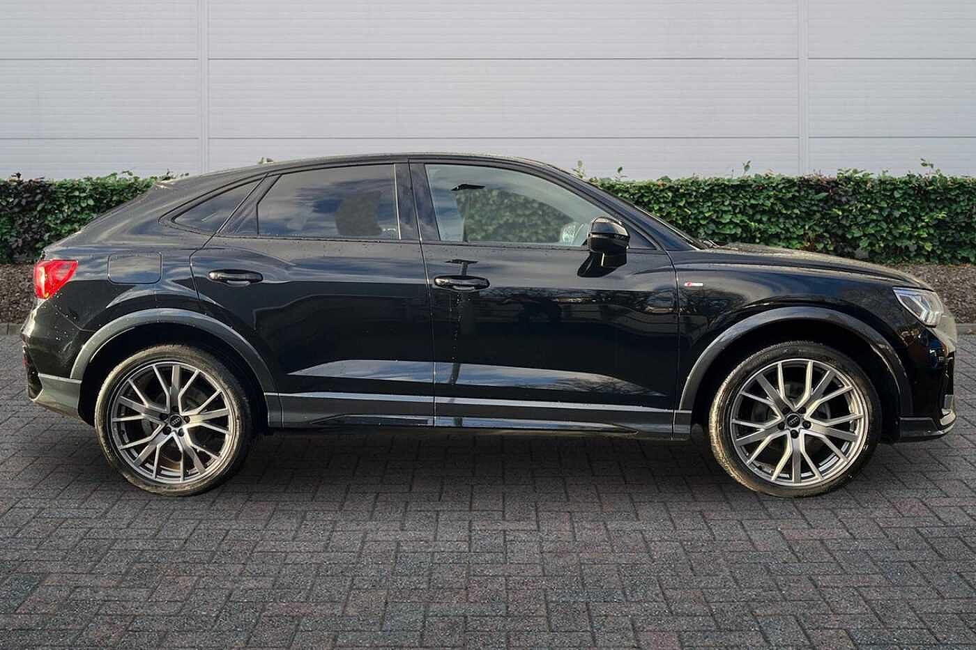 Used Audi Q3 2024 for sale - 77442156: Photo 4