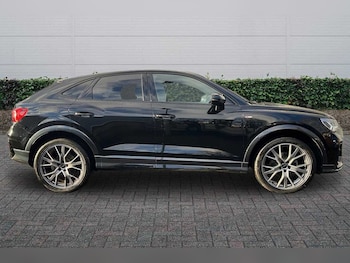 Used Audi Q3 2024 for sale - 77442156: Photo