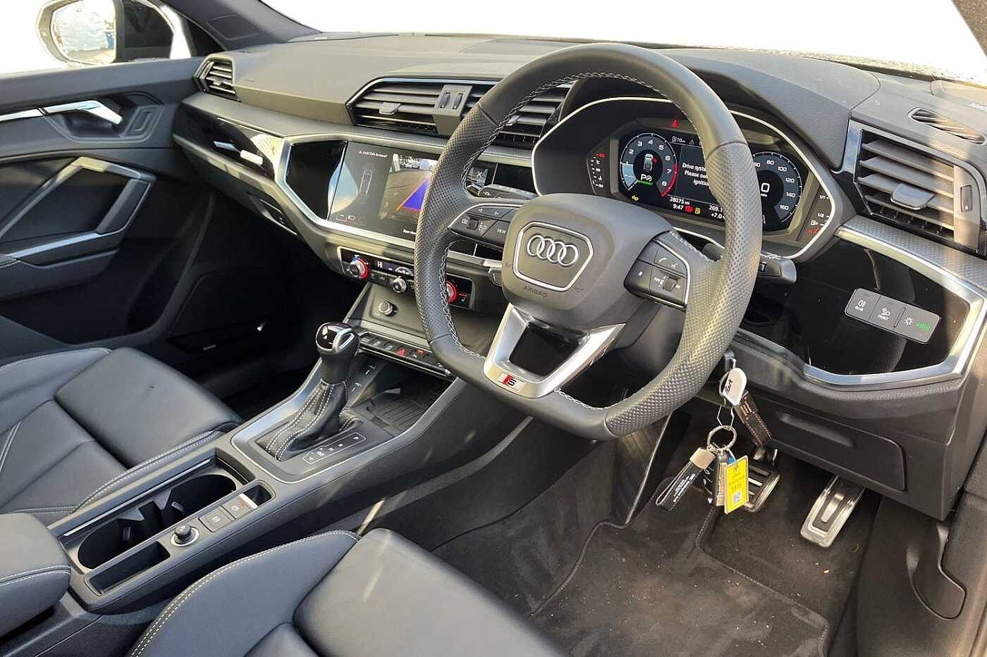 Used Audi Q3 2024 for sale - 77442156: Photo 6