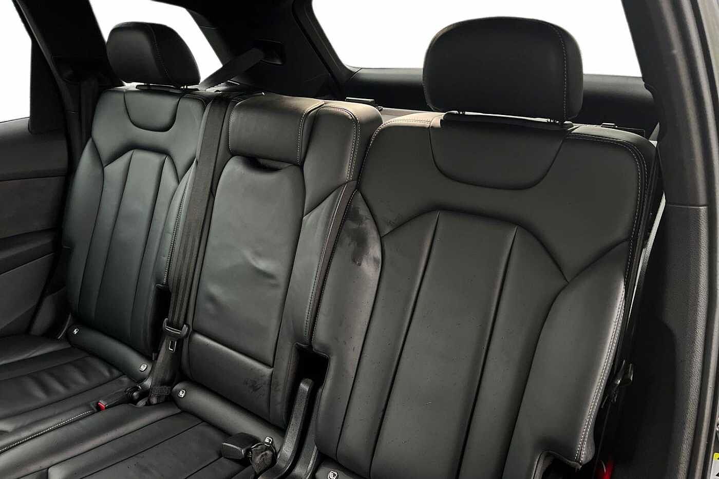 Used Audi Q7 2020 for sale - 77013486: Photo 10