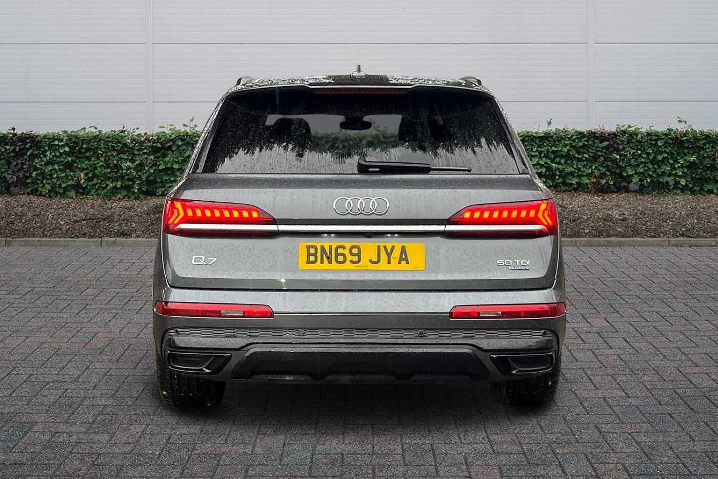 Used Audi Q7 2020 for sale - 77013486: Photo 8