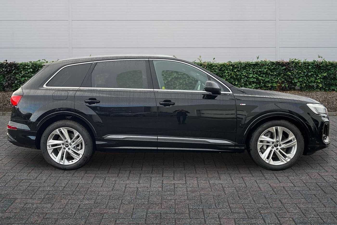 Used Audi Q7 2025 for sale - 77926853: Photo 4