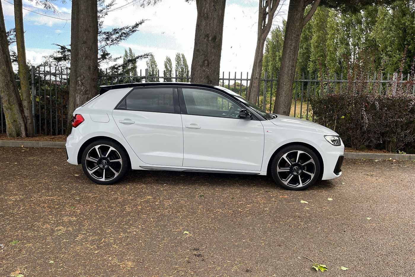 Used Audi A1 2023 for sale - 75842347: Photo 4