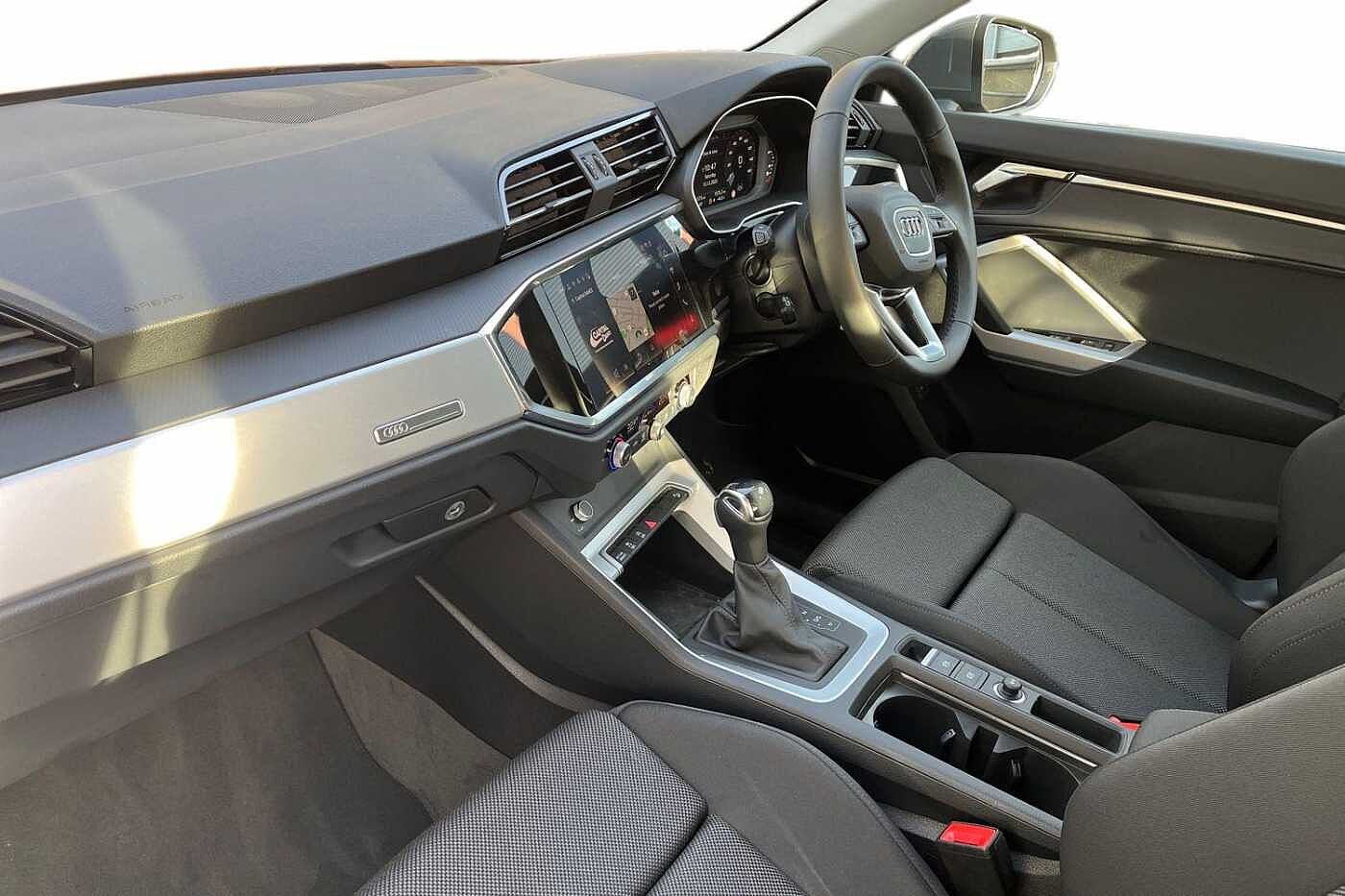 Used Audi Q3 2025 for sale - 76800562: Photo 2