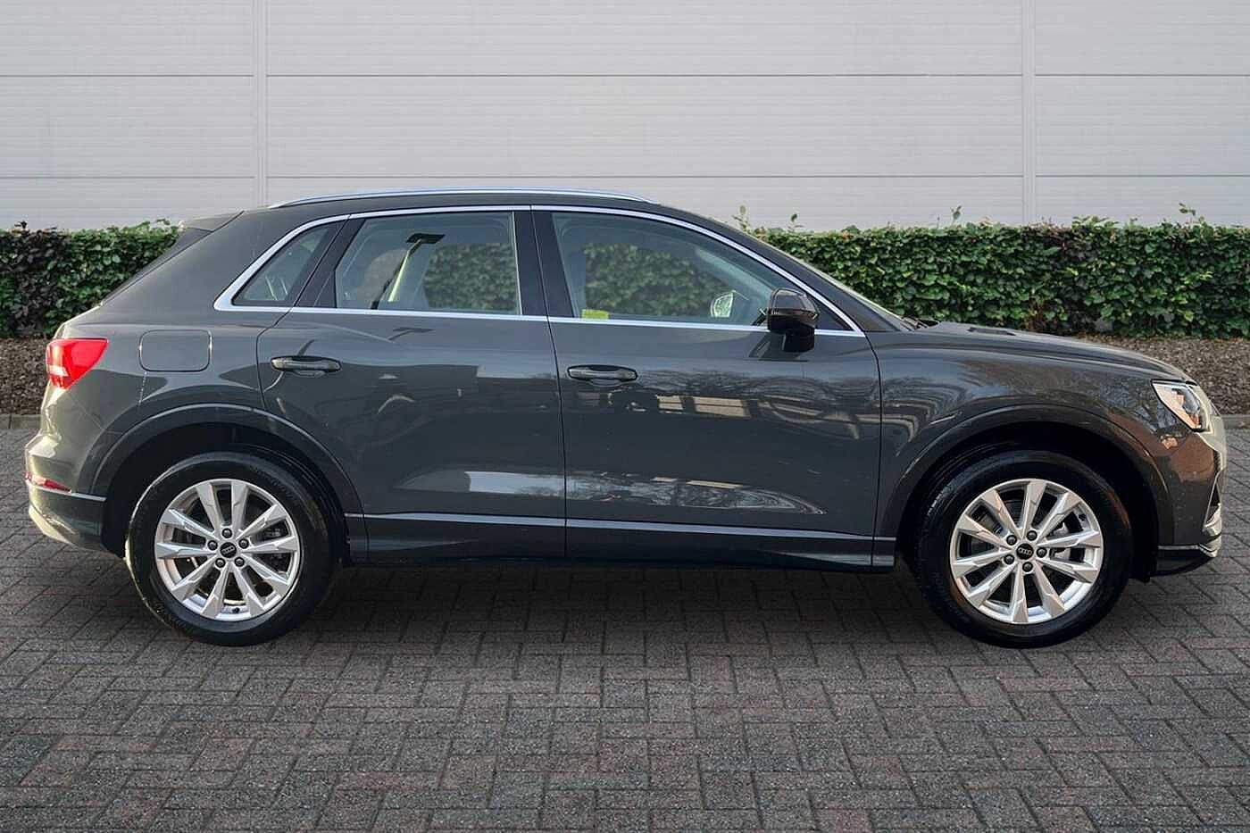 Used Audi Q3 2025 for sale - 76800562: Photo 4
