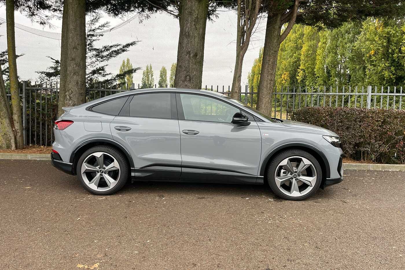 Used Audi Q4 e-tron 2025 for sale - 76190706: Photo 4