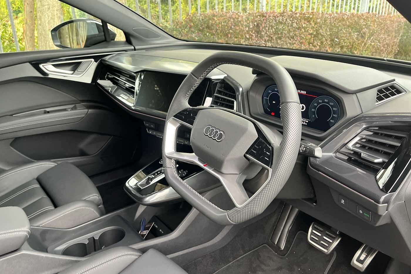 Used Audi Q4 e-tron 2025 for sale - 76190706: Photo 6