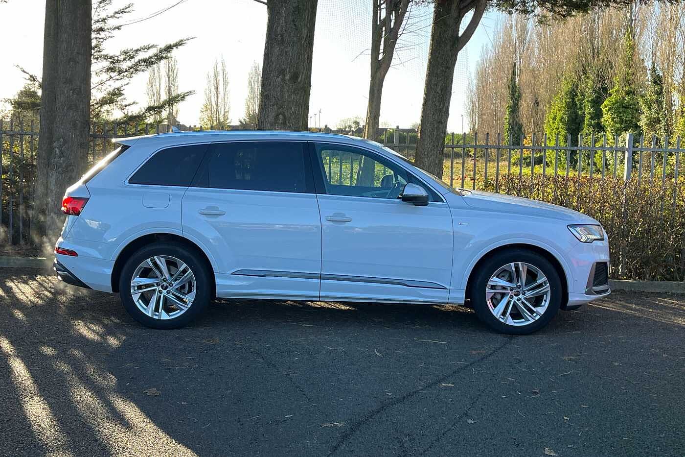Used Audi Q7 2023 for sale - 76271567: Photo 4