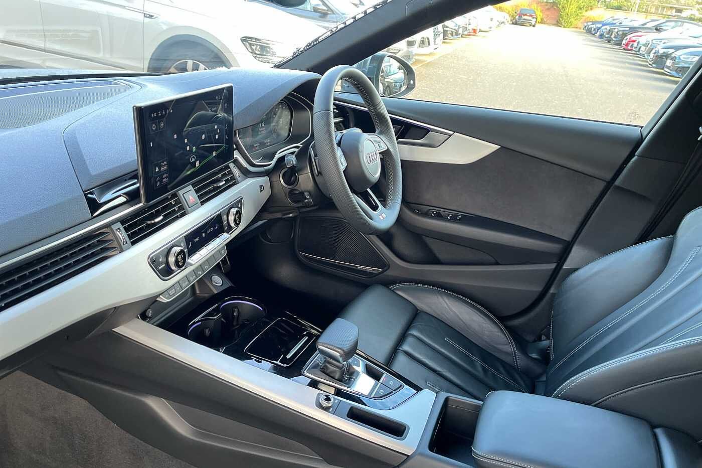 Used Audi A4 2023 for sale - 76350468: Photo 2