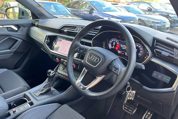 Used Audi Q3 2021 for sale - 76190695: Photo 6