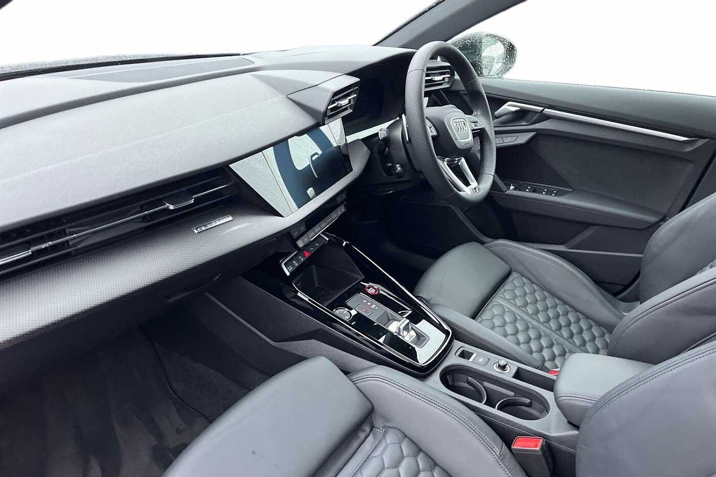 Used Audi RS3 2024 for sale - 78049024: Photo 2