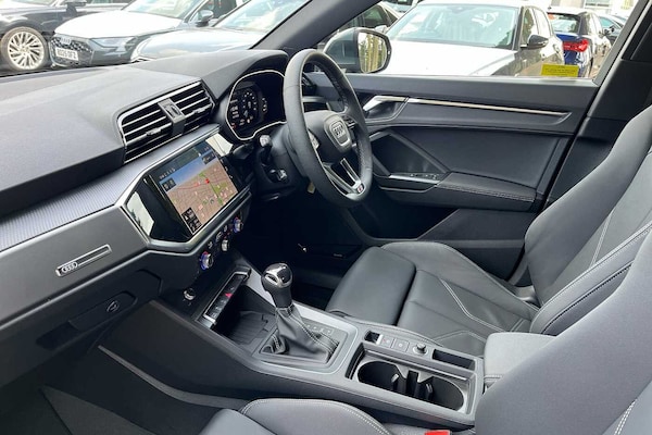Used Audi Q3 2025 for sale - 75155421: Photo 2