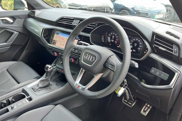 Used Audi Q3 2025 for sale - 75155421: Photo 6