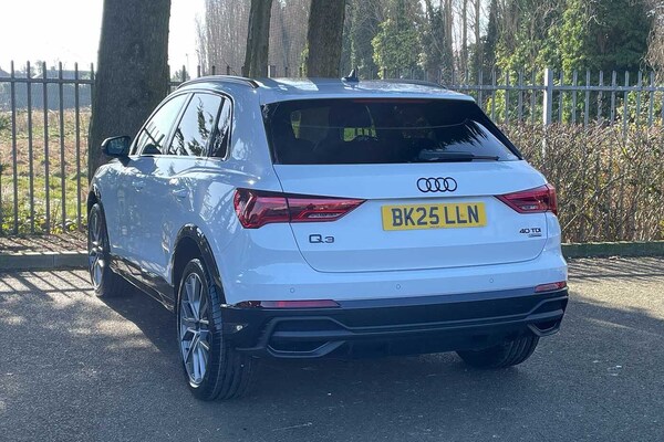 Used Audi Q3 2025 for sale - 74022010: Photo 3