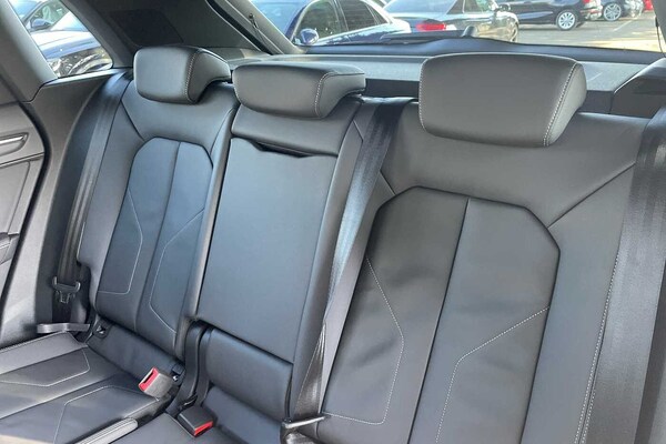 Used Audi Q3 2025 for sale - 74022010: Photo 8