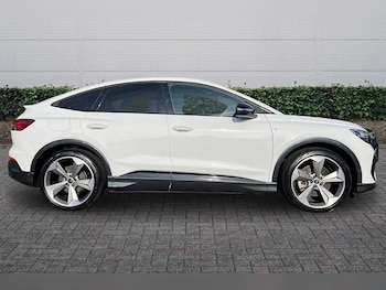 Used Audi Q4 e-tron 2024 for sale - 79305400: Photo