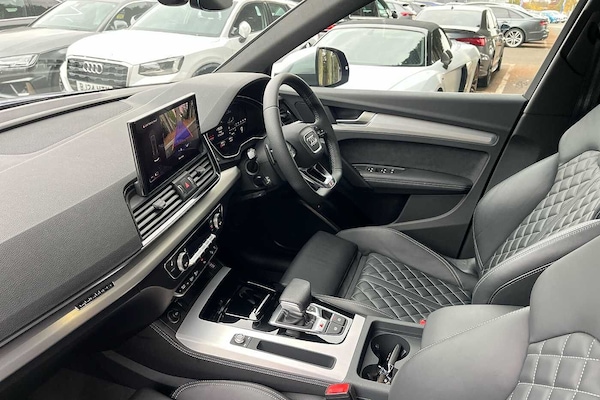Used Audi Q5 2022 for sale - 76190596: Photo 2