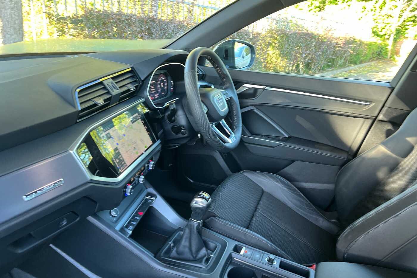 Used Audi Q3 2020 for sale - 76139712: Photo 2