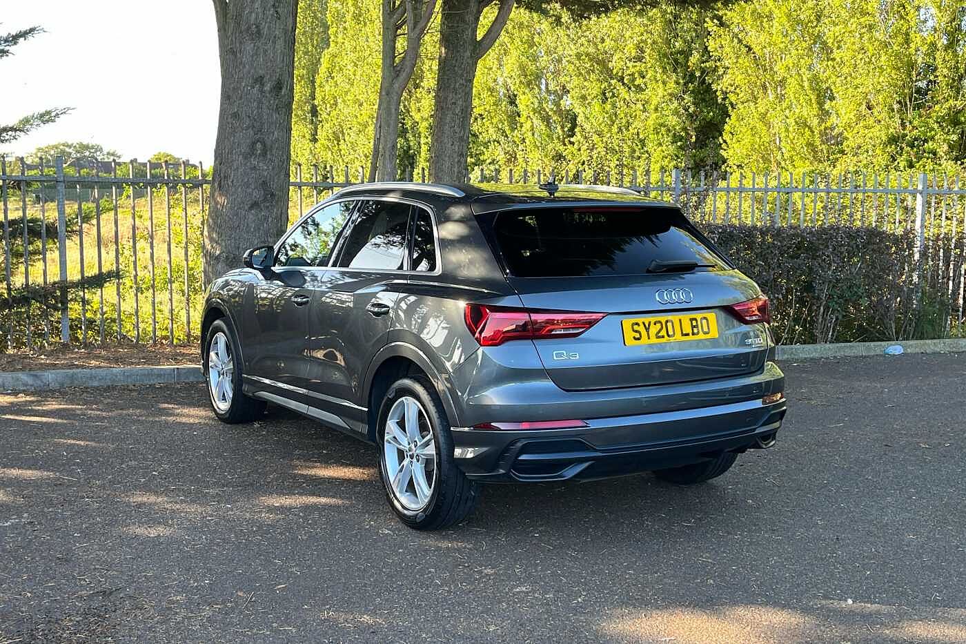 Used Audi Q3 2020 for sale - 76139712: Photo 3