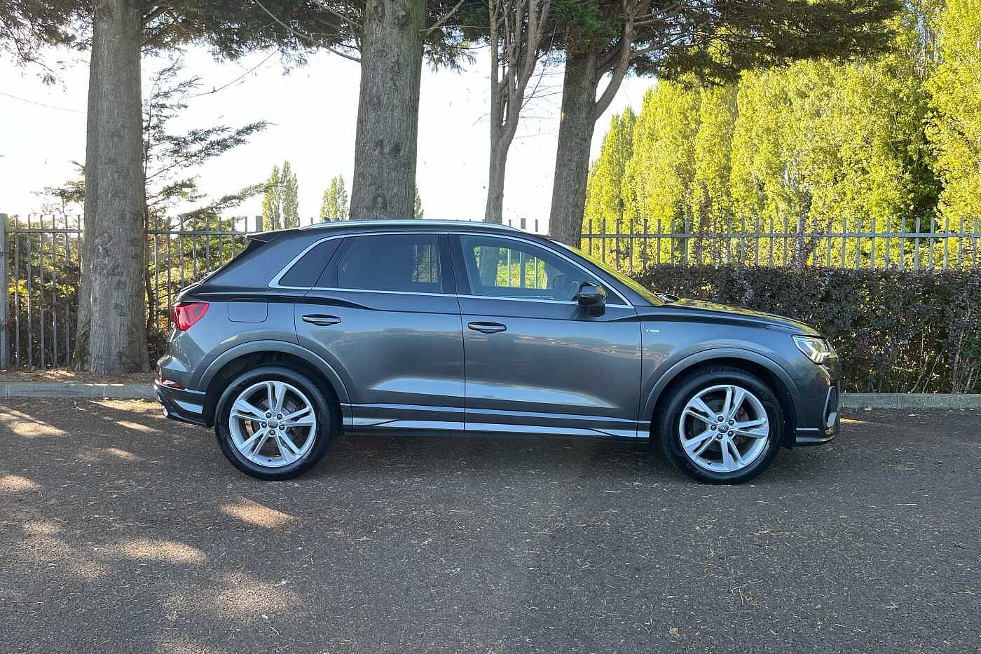 Used Audi Q3 2020 for sale - 76139712: Photo 4