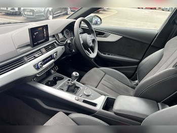 Used Audi A4 2019 for sale - 75073242: Photo