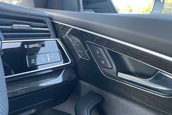 Used Audi Q8 2025 for sale - 75042343: Photo 21