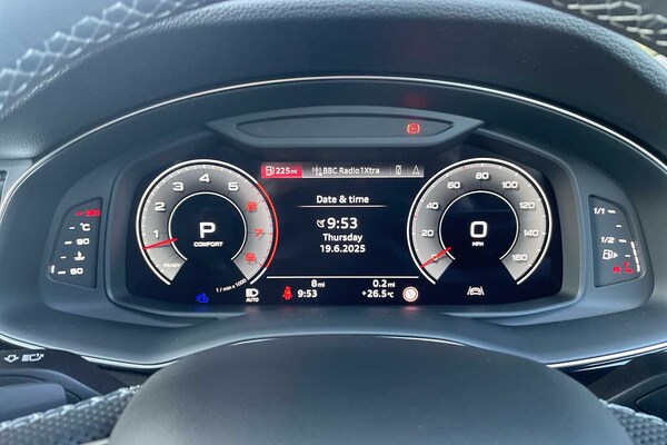 Used Audi Q8 2025 for sale - 75042343: Photo 7