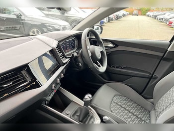 Used Audi A1 2024 for sale - 76202341: Photo 2