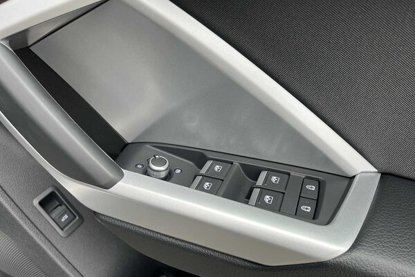 Used Audi Q3 2025 for sale - 75579373: Photo 15