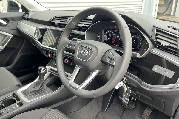 Used Audi Q3 2025 for sale - 75579373: Photo 6