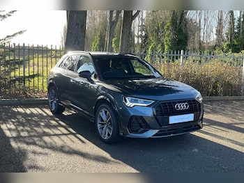 Audi - Q3