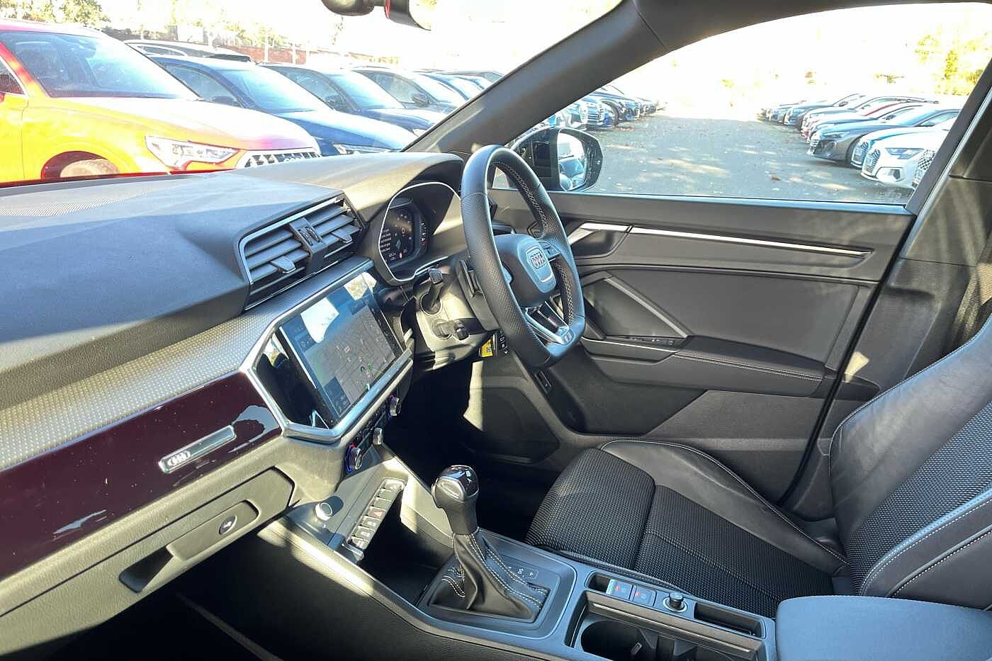 Used Audi Q3 2022 for sale - 76389704: Photo 2