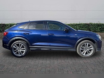 Used Audi Q3 2023 for sale - 77910670: Photo