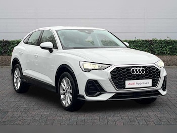 Audi - Q3