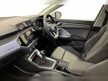 Used Audi Q3 2023 for sale - 76692703: Photo