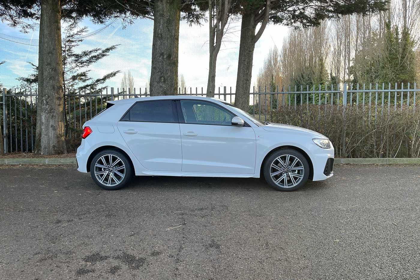 Used Audi A1 2025 for sale - 76419863: Photo 4