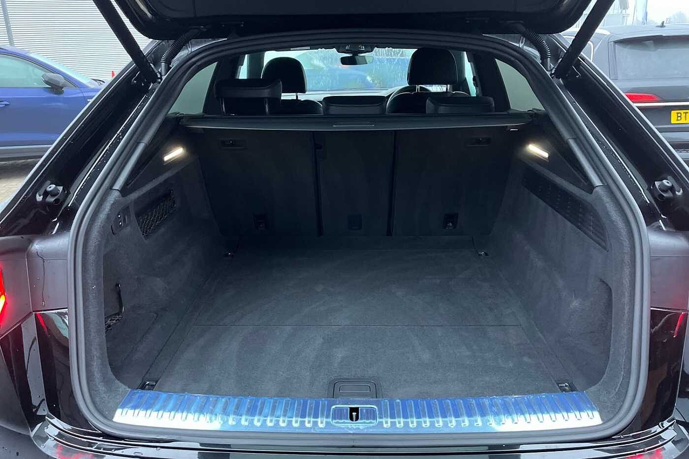 Used Audi Q8 2023 for sale - 77346408: Photo 11