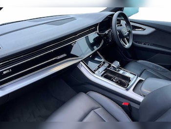 Used Audi Q8 2023 for sale - 77346408: Photo