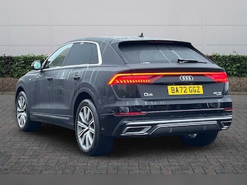 Used Audi Q8 2023 for sale - 77346408: Photo