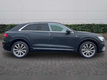 Used Audi Q8 2023 for sale - 77346408: Photo