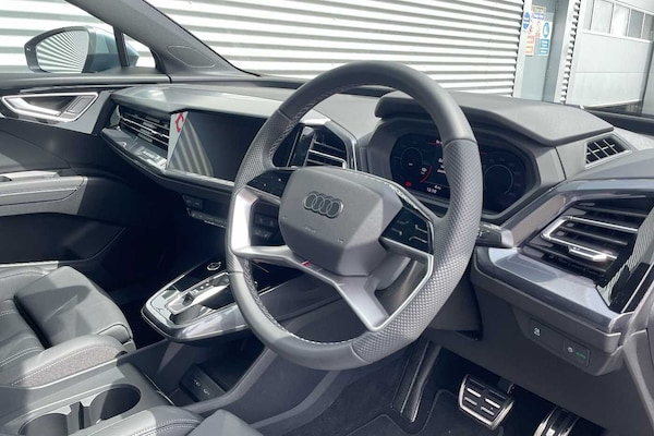 Used Audi Q4 e-tron 2025 for sale - 74839187: Photo 6