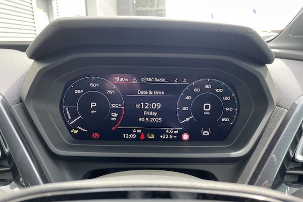 Used Audi Q4 e-tron 2025 for sale - 74839187: Photo 7
